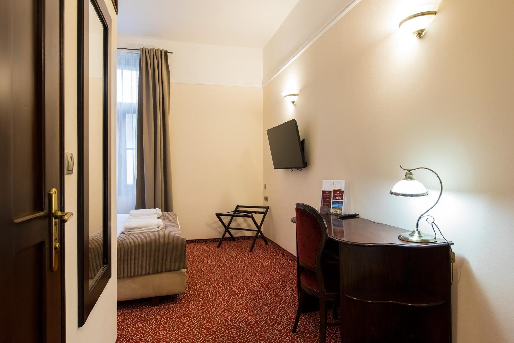 Hotel Bankov 코시체 외부 사진